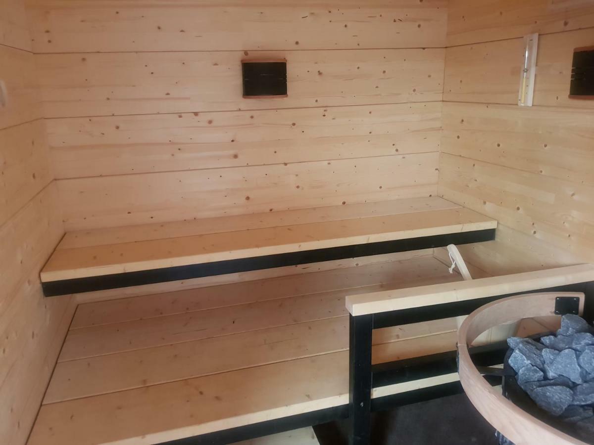 Amaroq Explorers Basecamp Трем Екстер'єр фото